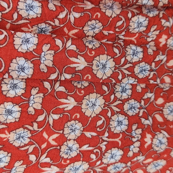 AVA CHRISTINE ▪︎ Sleeveless Tunic, V-Neck, Floral Print in a rusty red, L - Picture 5 of 8